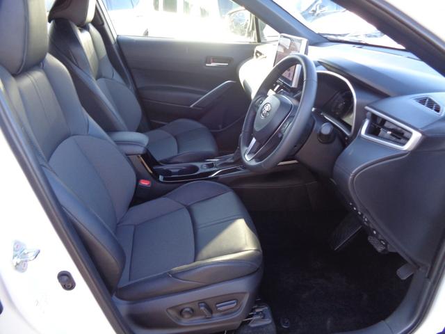 カローラクロス ハイブリッド Z 純正ナビ フルセグテレビ パノラミックビューモニター ドライブレコーダー ビルトインETC2.0 アドバンストパーク ハーフレザーシート シートヒーター パワーバックドア LEDヘッドライト(18枚目)