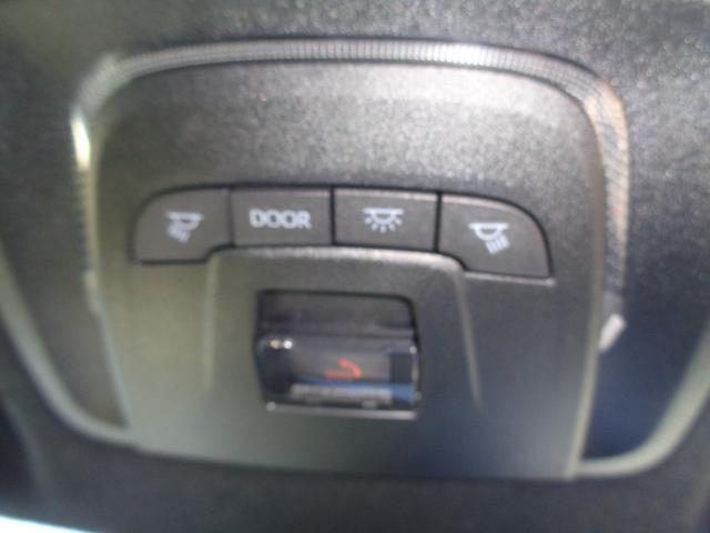 カローラクロス ハイブリッド Z 純正ナビ フルセグテレビ パノラミックビューモニター ドライブレコーダー ビルトインETC2.0 アドバンストパーク ハーフレザーシート シートヒーター パワーバックドア LEDヘッドライト(21枚目)