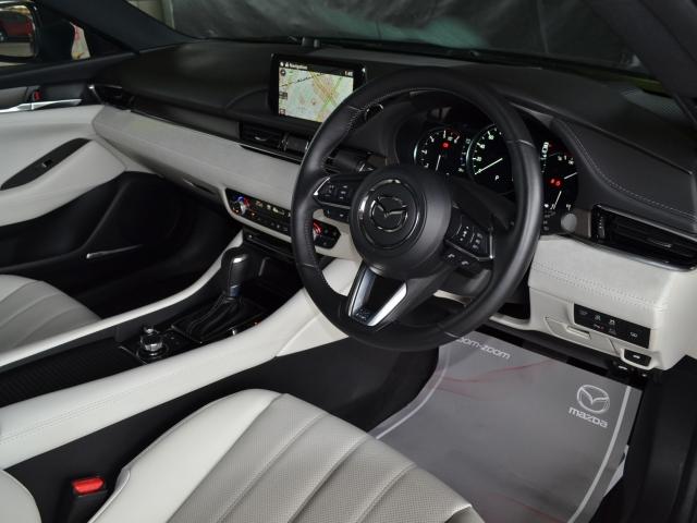 2.2 XD Lパッケージ ディーゼルターボ 4WD 白革 BOSE(2枚目)