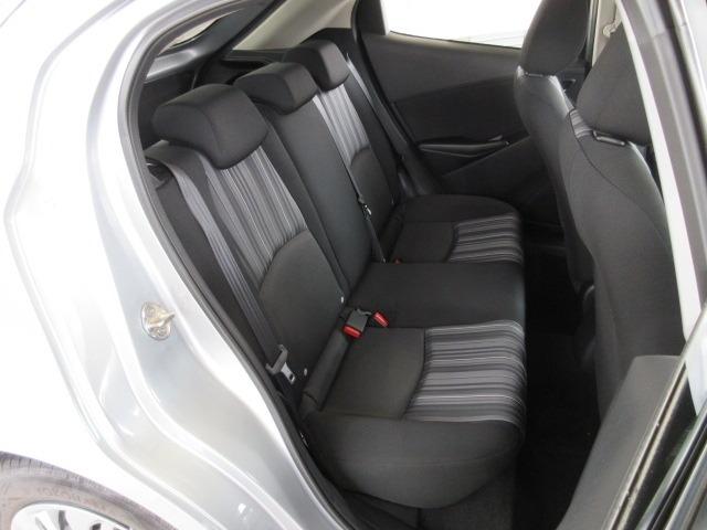 ＭＡＺＤＡ２ １．５　１５Ｓ　スマート　エディション　整備代車ＵＰ車　全周囲カメラ　ＥＴＣ　マツダコネクトナビ　車線逸脱警報システム　アクセル踏み間違い防止装置　障害物センサー　ＢＴ接続　ＬＥＤヘッドランプ　セキュリティアラーム　地デジチューナー　ＤＶＤ（9枚目）