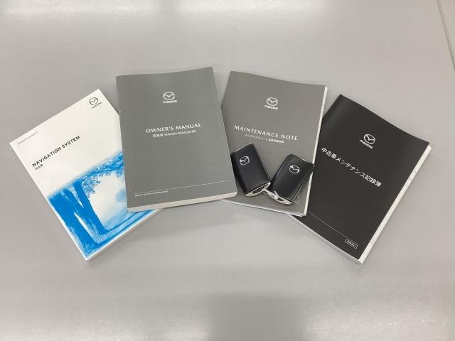 ロードスターＲＦ ２．０　ＶＳ　テラコッタ　セレクション　マツダコネクトナビ　ＥＴＣ　ドラレコ　ＢＯＳＥ　本革シート　衝突被害軽減ブレーキ　ローダウンサス　バックカメラ　レザー　ＢＴ　オートクルーズ　バックカメラ　フルセグＴＶ　クリアランスソナー　ＤＶＤ（28枚目）