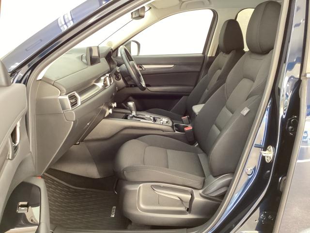 CX-5 2.0 20S スマート エディション ワンオーナー 後席モニター 全周囲カメラ LEDヘッドライト ETC ドライブレコーダー アクセル踏み間違い防止装置 ブレーキサポート 360度ビューモニター オートLED LED 地デジ BT(9枚目)