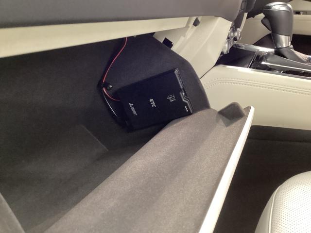 CX-8 2.2 XD エクスクルーシブ モード ディーゼルターボ ワンオーナー 全周囲カメラ アクセル踏み間違い防止装置 LEDヘッドライト 電動リアゲート ルーフレール サンルーフ 360度ビュー BTオーディオ オートハイビーム パワーゲート ワンオーナー車(24枚目)