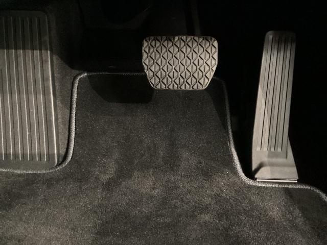 ＣＸ－３０ ２．０　２０Ｓ　ワンオーナー　バックカメラ　ＬＥＤヘッドライト　ＥＴＣ２．０　アクセル踏み間違い防止装置　衝突被害軽減ブレーキ　バックカメラ　アダプティブクルーズ　ワンオーナー　Ｂｌｕｅｔｏｏｔｈ接続（31枚目）