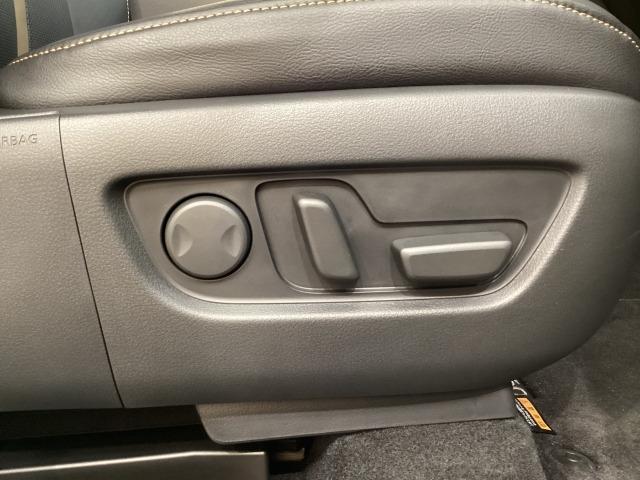 ＣＸ－６０ ３．３　ＸＤハイブリッド　エクスクルーシブ　スポーツ　ディー　全周囲カメラ　障害物センサー　本革シート　アクセル踏み間違い防止装置　電動リアゲート　ＬＥＤヘッドライト　レーンアシスト　ＭＲＣＣ　本革シート　スマートキー　横滑り防止装置　Ｂｌｕｅｔｏｏｔｈ　ＥＴＣ（8枚目）