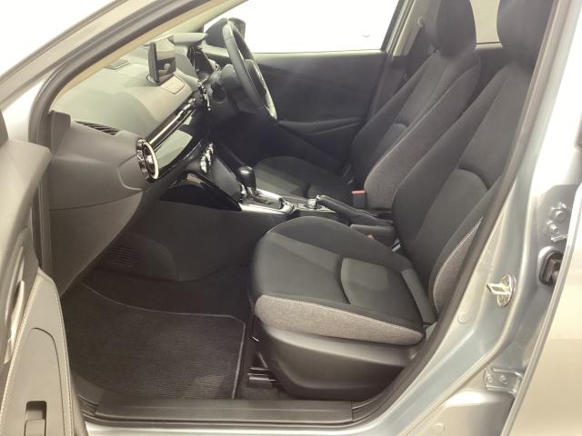 MAZDA2 1.5 15BD i セレクション 全周囲カメラETCLEDヘッドライト衝突被害軽減ブレーキ アクセル踏み間違い防止装置(9枚目)
