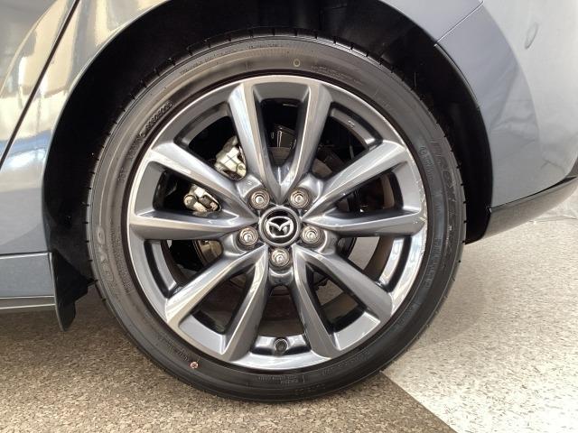 MAZDA3ファストバック 1.5 15S ツーリング ワンオーナー 全周囲カメラ ドライブレコーダー LEDヘッドライト 衝突被害軽減ブレーキ 障害物センサー フルセグテレビ レーンアシスト アダプティブクルーズ ワンオーナ コーナーセンサー DVD(31枚目)