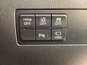 安全装置のスイッチは運転席パネル右下に集約されています。任意で切り替え可能なため状況に合わせてお使いください。