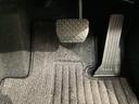負担を感じることなく正確にペダルを操作することが出来ます。体格に関係なく自然でリラックスした運転姿勢をとることが可能です♪