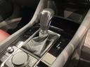 アクセルペダルを踏み込む量や速さに応じて変速パターンを適切に制御し、人馬一体の運転感覚を発揮してくれる６速オートマ！