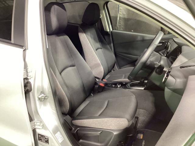 ＭＡＺＤＡ２ １５ＢＤ（ブラック）２ＷＤ　マツダコネクトパッケージ　セーフティクルーズパッケージ　ウォームコンフォートパッケージ　３６０℃セーフティパッケージ　パノラマモニタ　ブルートゥース　デモアップ　スマートシティブレーキサポート　ＥＴＣ（7枚目）