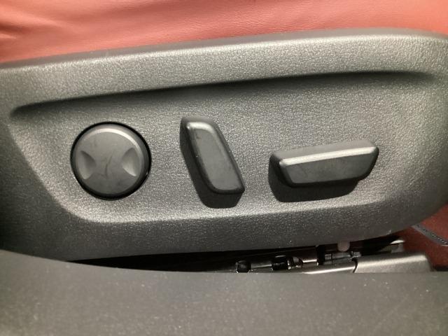 MAZDA3ファストバック XD 100周年特別記念車 2WD BOSE 360°モニター リモコンスタータ ドラレコ 360°カメラ レーダークルーズコントロール 衝突軽減ブレーキ フルセグTV LEDヘッドライト パーキングセンサー DVD Pシート ETC(8枚目)