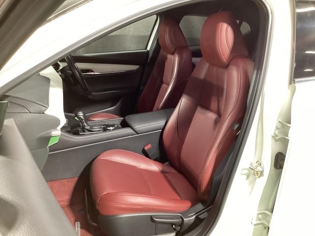 MAZDA3ファストバック XD 100周年特別記念車 2WD BOSE 360°モニター リモコンスタータ ドラレコ 360°カメラ レーダークルーズコントロール 衝突軽減ブレーキ フルセグTV LEDヘッドライト パーキングセンサー DVD Pシート ETC(9枚目)