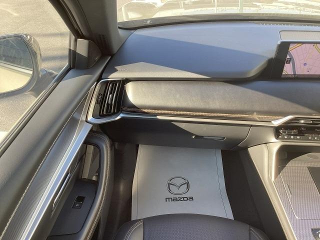 CX-60 XDハイブリッド トレッカー 4WD マツコネナビ 地デジ 360℃ビュー ETC BOSE 20インチアルミ 試乗車 (3枚目)