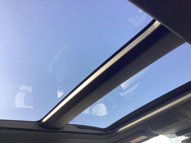 CX-60 XDハイブリッド トレッカー 4WD マツコネナビ 地デジ 360℃ビュー ETC BOSE 20インチアルミ 試乗車 (30枚目)