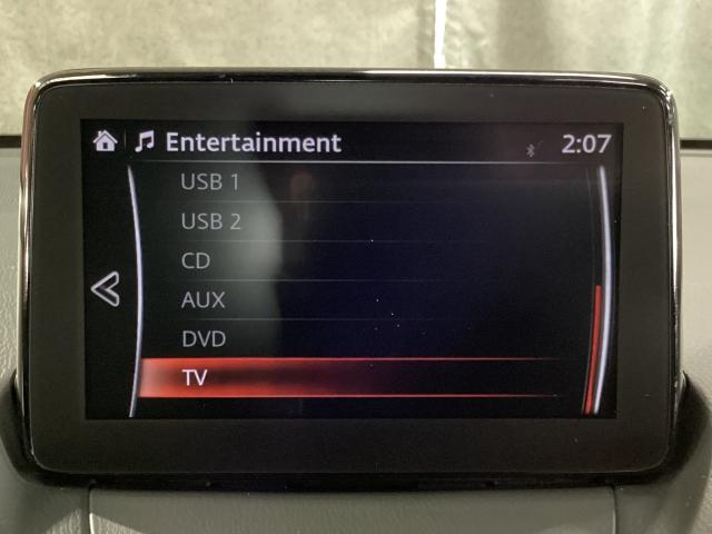 デミオ １．５　１５Ｓ　ツーリング　コーナーソナー　地デジ　インテリジェントキー　記録簿　ブルートゥース　ＤＶＤ　ＬＥＤヘッド　ワンオーナー車　ドラレコ　前席シートヒーター　横滑り防止装置　ＥＴＣ　ハイビームアシスト　オートエアコン（13枚目）