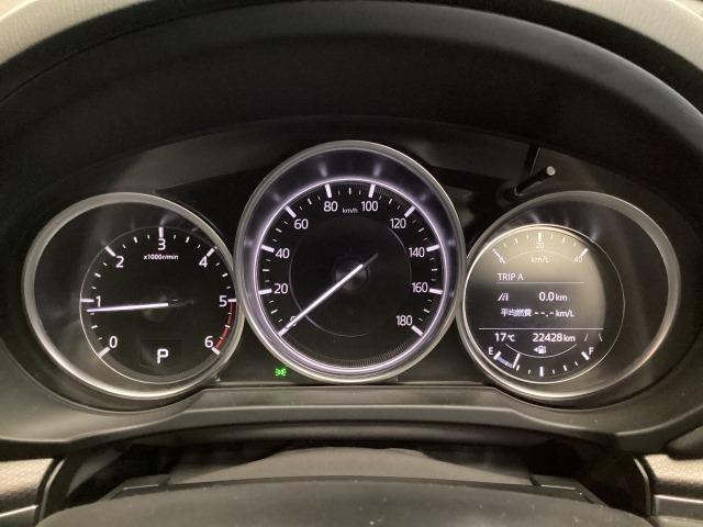 ＣＸ－８ ２．２　ＸＤ　ブラックトーン　エディション　ディーゼルターボ　３６０ビュー　電動リヤゲート　衝突軽減装置　追従クルコン　車線逸脱警報装置　運転席パワーシート　ＬＥＤヘッド　１オーナー　Ｂｌｕｅｔｏｏｔｈ　オートマチックハイビーム　コーナーセンサー　オートライト（3枚目）