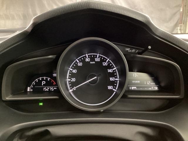 アクセラスポーツ １．５　１５Ｓ　ＤＶＤ再生機能　Ｒカメ　ＵＳＢ接続　パワステ　ＡＵＸ　サイドＳＲＳ　セキュリティーアラーム　横滑防止装置　アイドリングＳＴＯＰ　整備記録簿　パワーウインドウ　地デジ　メモリーナビ付　エアコン　ＡＢＳ（3枚目）