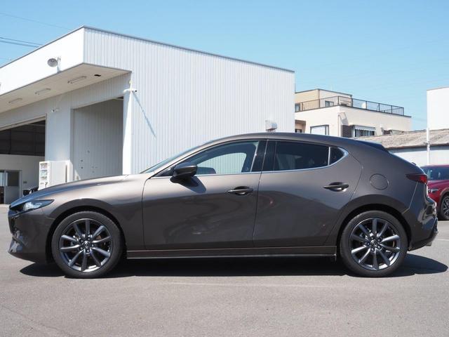 ＭＡＺＤＡ３ファストバック １５Ｓ　ツーリング　２ＷＤ　ワンオーナー　３６０度モニター　レーダークルーズ　イモビ　レーダクルーズ　ブルートゥース　車線逸脱防止　ＤＶＤ再生可　ＬＥＤランプ　コーナーセンサ　１オーナー　リアカメラ　地デジ　フルオートエアコン（51枚目）