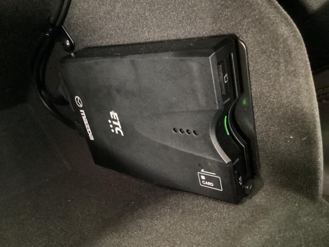 ＣＸ－８ ＸＤ　Ｌパッケージ　３６０度モニター　ＢＯＳＥ　Ｆベンチレーション　オートリアゲート　定期点検記録簿　レーンキープ　本革シート　Ｂｌｕｅｔｏｏｔｈ接続　クリアランスソナー　１オーナー　パワーシート　ルーフレール　ヒーター（26枚目）