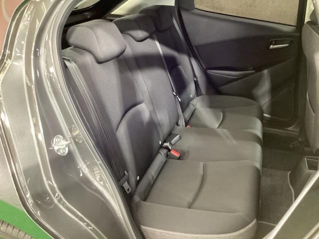 MAZDA2 15BD 4WD 雹害車 シートヒーター 地デジチューナー 360°カメラ アダプティブクルーズコントロール 衝突軽減ブレーキ コーナーセンサー LEDライト Bluetoothオーディオ レーンキープアシスト 4WD(10枚目)