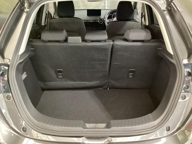 MAZDA2 15BD 4WD 雹害車 シートヒーター 地デジチューナー 360°カメラ アダプティブクルーズコントロール 衝突軽減ブレーキ コーナーセンサー LEDライト Bluetoothオーディオ レーンキープアシスト 4WD(11枚目)