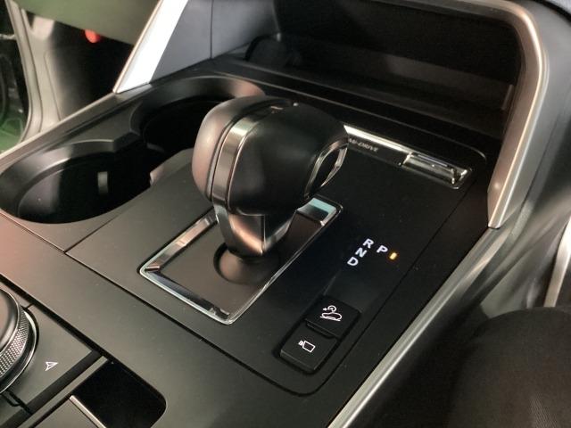 CX-60 3.3 XD Sパッケージ 4WD シグネチャースタイル 360度モニター シートヒーター 携帯充電Qi レーダークルコン 記録簿 USB 地デジ AWD 1オーナー DSC LEDヘッドライト 前後ソナー 盗難防止装置 レーンアシスト(21枚目)