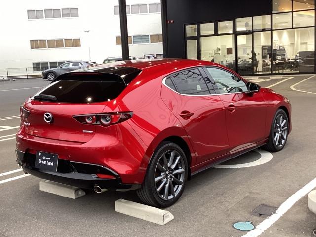 ＭＡＺＤＡ３ファストバック １５Ｓ　ツーリング　当社社用車　マツダコネクトナビ　イモビ　レーダクルーズ　ブルートゥース　車線逸脱防止　ＤＶＤ再生可　ＬＥＤランプ　コーナーセンサ　１オーナー　地デジ　禁煙車　フルオートエアコン　オートライト　ＡＢＳ（21枚目）