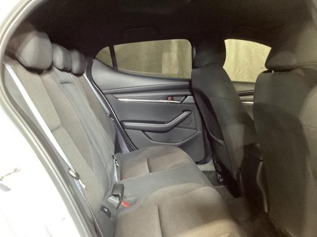 ＭＡＺＤＡ３ファストバック ２．０　２０Ｓ　プロアクティブ　ツーリング　セレクション　全周囲モニタ　レーダークルコン　車線逸脱警報装置　１オーナ　ＥＴＣ車載器　ＬＥＤライト　Ａライト　メモリーナビ　オートハイビーム　エアバッグ　ＡＢＳ　キーフリー　ナビＴＶ　記録簿　電動シート　ＵＳＢ（10枚目）
