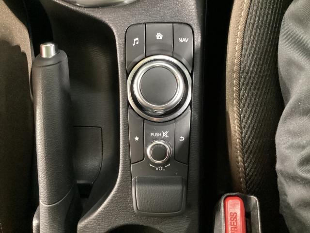 MAZDA2 1.5 15S プロアクティブ スマート エディション 4W アイドリングストップ 全方位カメラ 横滑り防止装置 衝突被害軽減システム スマートキー LEDヘッドランプ シートヒーター 4WD ETC DVD(23枚目)