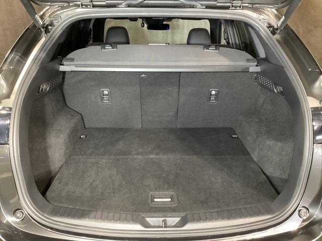 ＣＸ－５ ２．２　ＸＤ　スポーツ　アピアランス　ディーゼルターボ　３６０度ビュー　ソナー　パワーテールゲート　追従クルコン　ＢＴオーディオ　ＬＥＤライト　本革シート　レーンキープ　パワーシート　ドラレコ　シートヒーター　ＥＴＣ　ツインターボ　ＵＳＢ　オートハイビーム（11枚目）