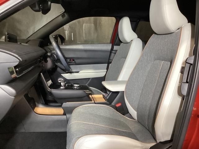 ＭＸ－３０ ２．０　ベーシック＆ユーティリティ＆モダンコンフィデンス　レーダーブレーキ　スマキー　Ｅｔｃ　盗難防止装置　レーンキープアシスト　３６０°カメラ　ＡＣＣ　ナビＴＶ　Ｓヒーター　ＰＷシート　ＤＳＣ　ＡＢＳ（9枚目）