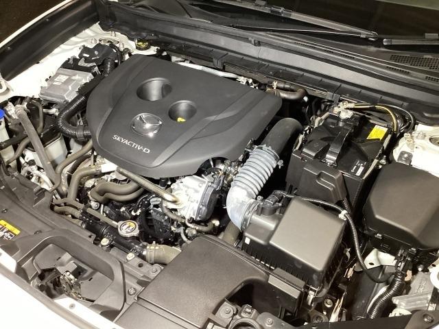 ＣＸ－３０ １．８　ＸＤ　１００周年　特別記念車　ディーゼルターボ　前席シートヒーター　ＬＥＤヘッドライト　ドライブレコーダー　レーダークルーズコントロール　全周囲カメラ　アイドリングストップ　Ｂｌｕｅｔｏｏｔｈ　電動シート　スマートキー　革シート　パワーバックドア（33枚目）