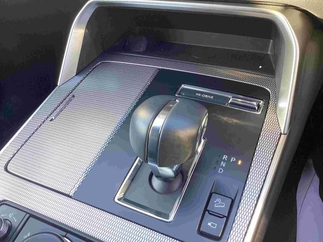 ＣＸ－８０ ３．３　ＸＤハイブリッド　エクスクルーシブ　スポーツ　ディー　当社試乗車　レーダークルーズ　デモアップ　クリアランスソナー　パワーシート　３列シート　シートヒーター　オートマチックハイビーム　衝突被害軽減システム　４ＷＤ　ワンオーナー　革シート　オートライト（15枚目）