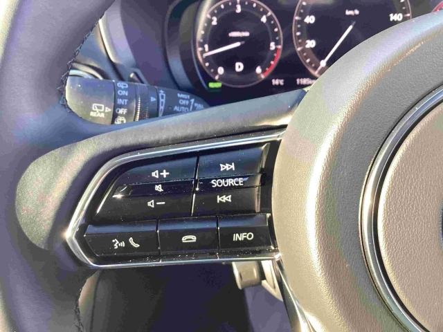 ＣＸ－８０ ３．３　ＸＤハイブリッド　エクスクルーシブ　スポーツ　ディー　当社試乗車　レーダークルーズ　デモアップ　クリアランスソナー　パワーシート　３列シート　シートヒーター　オートマチックハイビーム　衝突被害軽減システム　４ＷＤ　ワンオーナー　革シート　オートライト（18枚目）