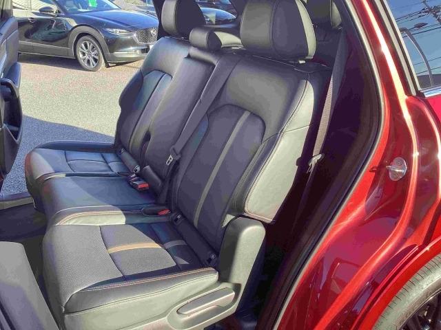 ＣＸ－８０ ３．３　ＸＤハイブリッド　エクスクルーシブ　スポーツ　ディー　当社試乗車　レーダークルーズ　デモアップ　クリアランスソナー　パワーシート　３列シート　シートヒーター　オートマチックハイビーム　衝突被害軽減システム　４ＷＤ　ワンオーナー　革シート　オートライト（25枚目）