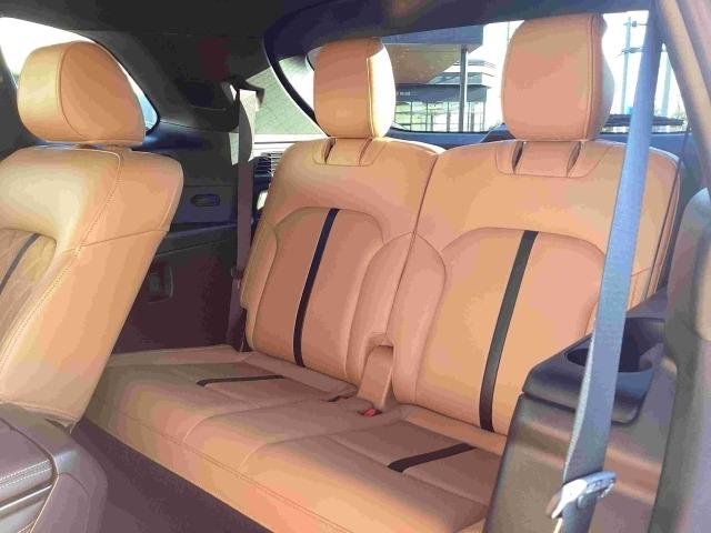 ＣＸ－８０ ３．３　ＸＤハイブリッド　プレミアム　スポーツ　ディーゼルタ　当社試乗車　３６０度　レーダークルーズ　レーンアシスト　パノラマサンルーフ　クリアランスソナー　パワーシート　衝突被害軽減システム　オートライト　革シート　ＥＴＣ　シートヒーター　４ＷＤ　試乗車アップ（27枚目）