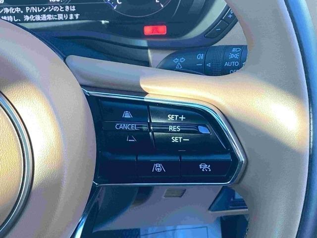 ＣＸ－８０ ３．３　ＸＤハイブリッド　プレミアム　スポーツ　ディーゼルタ　当社試乗車　３６０度　レーダークルーズ　レーンアシスト　パノラマサンルーフ　クリアランスソナー　パワーシート　衝突被害軽減システム　オートライト　革シート　ＥＴＣ　シートヒーター　４ＷＤ　試乗車アップ（34枚目）