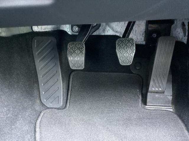 �h���S�������邱�ƂȂ����m�Ƀy�_���𑀍삷�邱�Ƃ��o���܂��B�̊i�Ɋ֌W�Ȃ����R�Ń����b�N�X�����^�]�p�����Ƃ邱�Ƃ��\�ł���h