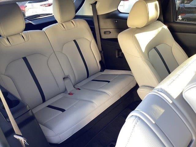 ＣＸ－８０ ３．３　ＸＤ　Ｌパッケージ　ディーゼルターボ　ワンオーナー　デモカーＵＰ　レーンアシスト　フルセグＴＶ　電動リアゲート　レザーシート　全周囲カメラ　パワーシート　スマートキー　アイドリングストップ　オートマチックハイビーム　オートライト　ＥＴＣ（8枚目）