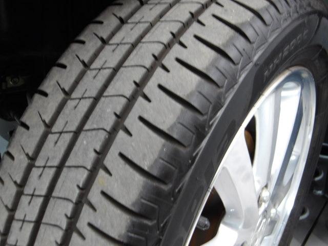 �e�^�C���̍a���O�ւV�~���A��ւU�~���Ƃ����Ղ�c���Ă���܂��B