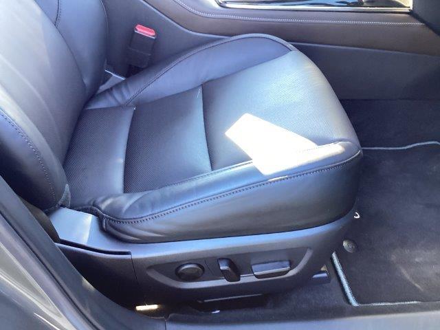 ＣＸ－３０ ２．０　２０Ｓ　ツーリング　ブラックレザーｐｋｇ　当社試乗車　衝突軽減ブレーキ　クリアランスソナー　フルセグＴＶ　レーダークルーズ　パワーシート　オートライト　オートマチックハイビーム　ＬＥＤヘッドランプ　シートヒーター　ＥＴＣ（20枚目）