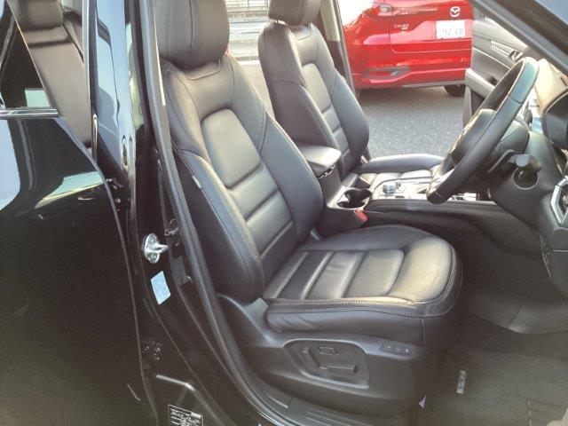 ＣＸ－５ ２．５　２５Ｓ　Ｌパッケージ　ワンオーナー　ＡＡＣ　ＥＴＣ付き　Ｐセンサー　盗難防止装置　地デジ　レーンアシスト　アドバンストキー　１オーナー　オートライト　ＬＥＤヘッドライト　黒革シート　ミュージックプレイヤー接続可　エアバッグ（3枚目）