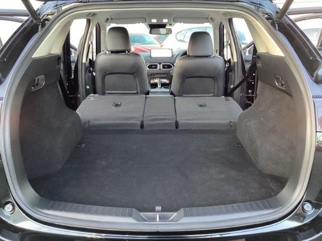 ＣＸ－５ ２．５　２５Ｓ　Ｌパッケージ　ワンオーナー　ＡＡＣ　ＥＴＣ付き　Ｐセンサー　盗難防止装置　地デジ　レーンアシスト　アドバンストキー　１オーナー　オートライト　ＬＥＤヘッドライト　黒革シート　ミュージックプレイヤー接続可　エアバッグ（21枚目）