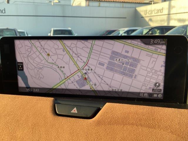 ＣＸ－８０ ３．３　ＸＤハイブリッド　プレミアム　スポーツ　ディーゼルタ　当社試乗車　３６０度　レーダークルーズ　レーンアシスト　パノラマサンルーフ　クリアランスソナー　パワーシート　衝突被害軽減システム　オートライト　革シート　ＥＴＣ　シートヒーター　４ＷＤ　試乗車アップ（4枚目）