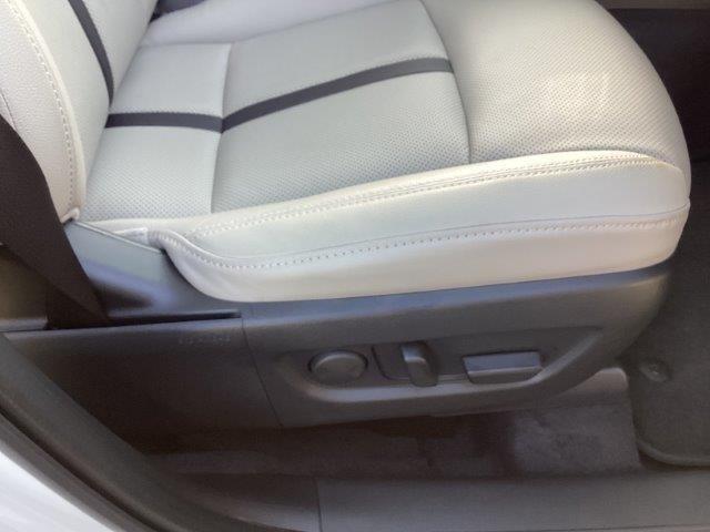 ＣＸ－８０ ３．３　ＸＤ　Ｌパッケージ　ディーゼルターボ　当社試乗車　デモカーＵＰ　レーンアシスト　フルセグＴＶ　電動リアゲート　レザーシート　全周囲カメラ　パワーシート　スマートキー　アイドリングストップ　オートライト　アダプティブクルーズコントロール（29枚目）