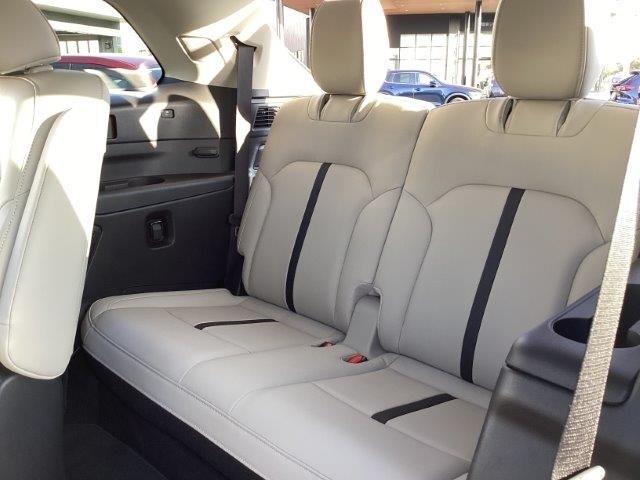 ＣＸ－８０ ３．３　ＸＤ　Ｌパッケージ　ディーゼルターボ　当社試乗車　デモカーＵＰ　レーンアシスト　フルセグＴＶ　電動リアゲート　レザーシート　全周囲カメラ　パワーシート　スマートキー　アイドリングストップ　オートライト　アダプティブクルーズコントロール（33枚目）