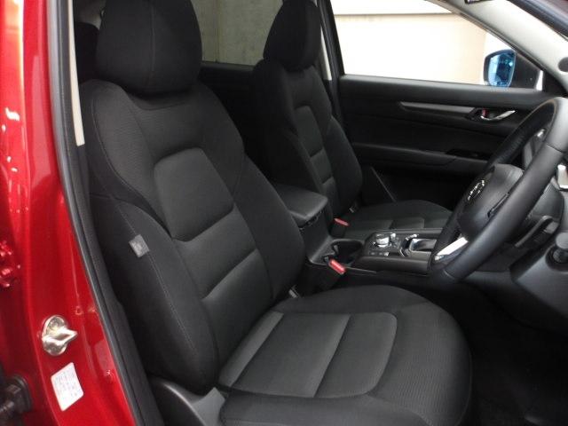 ＣＸ－５ ２．２　ＸＤ　プロアクティブ　ディーゼルターボ　４ＷＤ　当社下取り　ワンオーナー　アラウンドヴューモニター　衝突軽減ブレ－キ　ＰＷシート　１オーナー　アダプティブクルーズ　ＵＳＢ接続　レーンキープ　フルセグテレビ　ＢＴオーディオ　アイドリングストップ（8枚目）