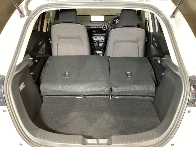 ＭＡＺＤＡ２ １．５　１５ＢＤ　４ＷＤ　衝突軽減装置　車線逸脱警報　３６０モニター　ＬＥＤヘッド　フルセグＴＶ　オートライト　Ｂｌｕｅｔｏｏｔｈ　アドバンストキー　４ＷＤ　ＥＴＣ　コーナーセンサー　シートヒーター　アイドリングストップ（12枚目）