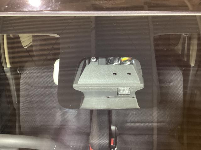 �f���A���Z���T�[�u���[�L�T�|�[�g�I�O���̎ԗ�����s�҂����m���A�Փ˂̋��ꂪ����Ή���\���ɂ���Čx�����܂��I�Փ˂̉\�������܂�ƃu���[�L�𐧌䂵�Փ˂̉���܂��͔�Q�y����}��܂��I